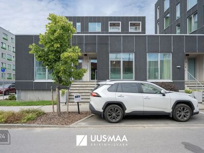 OMAETTE SISSEPÄÄSUGA ÄRIPIND, HINNAS 2 PARKIMISKOHTA