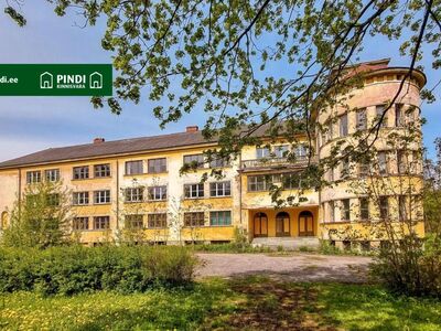 Avarate võimalustega ajalooline hoone