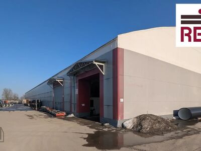 PVC hall asfalteeritud platsil