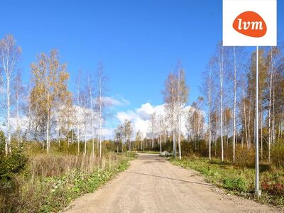 Elamumaa jõeäärses uuselamurajoonis.