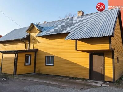 Kena kodu väikeses kahe korteriga majas
