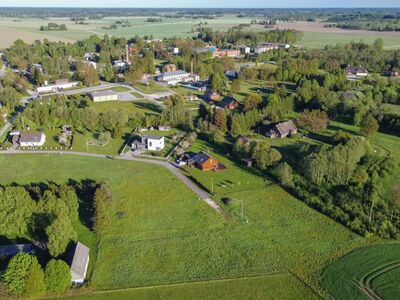 Kinnistu Tallinnast tunniajase sõidu kaugusel