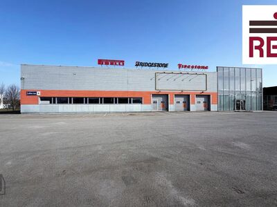Suurepärase nähtavusega ärihoone, ca 2000 m² väliala