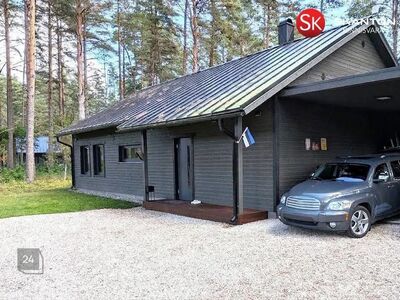 Uus maja järvekese kaldal koos kogu sisustusega