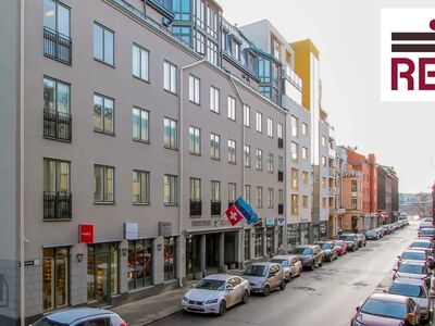 Maitseka viimistlusega büroo Šveitsi majas