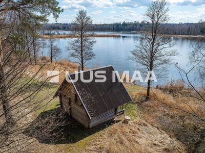 8.4ha Kariste järve äärne maa, sauna ja aidaga