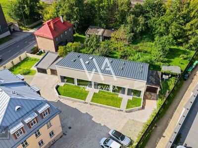 Avar loft kahel tasapinnal Balti jaama lähistel