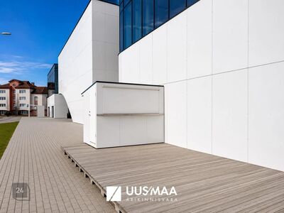 Maanteeäärne müügipaviljon terrassiga WOW Keskuses
