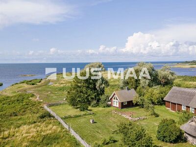 Mereäärne renoveeritud talu suurel, väga privaatsel kinnistul!