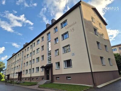 Kodu järve ääres, roheluse ja linnamugavuste piiril, Paalalinnas