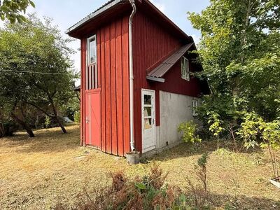 Müüa suurepärase asukohaga suvila Maardus!
Müüa 832 m² suurune aiamaa, mis asub rahulikul tupi
