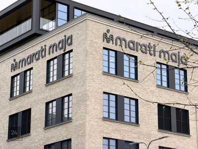 A KLASS, KÕRGED LAED, AVARAD VAATED