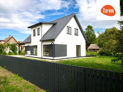 Täielikult renoveeritud kivimaja Salme alevikus!