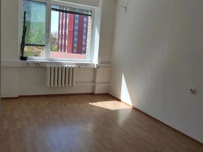 Avar büroopind Pärnu maanteel, tasuta parkimine