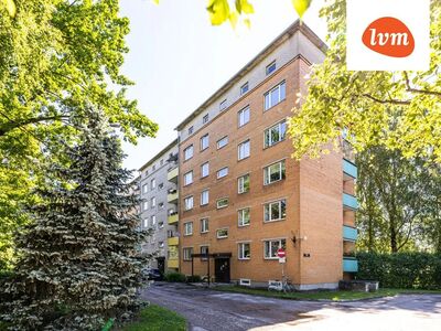 Kodu Anne kanali rannas – 3-toaline rõduga korter Ülejõel!