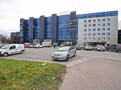 Merepoolne äripind Ahtri 8 büroohoones
