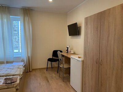 Üürile anda hosteli toad, 350 EUR kuus