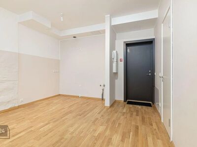 Üürile on pakkuda äripinna ruumid, 3-korruselises üürimajas Kadrioru südames, aadressil Narva 