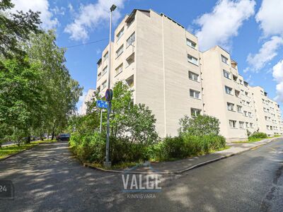 MÜÜA 3-TOALINE RÕDUGA KORTER NÕMMEL