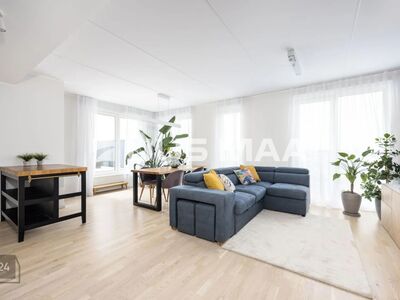 Penthouse läbi kahe korruse, suure terrassiga!