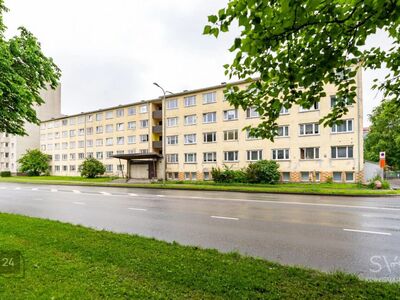 SUUREPÄRASE ASUKOHAGA STUUDIOKORTER
