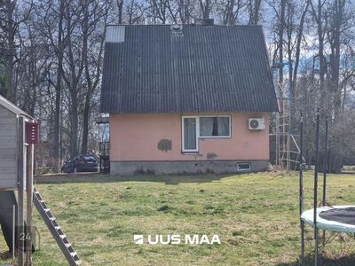 MÜÜA MAJA VENEVERES