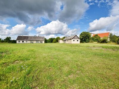 1,5ha hoonestatud tootmismaa Pöide kiriku kõrval