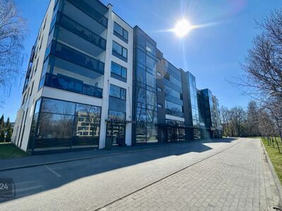 Müügis korter privaatse õueala ja terrassiga!