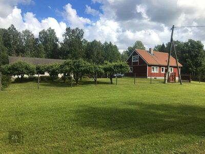 Privaatne kodu metsa ja golfiväljaku kõrval