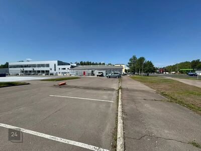 Anname üürile suurpärase nähtavusega, vahatult Paldiski mnt ääres, Pirni 1b asuva kõvakattega