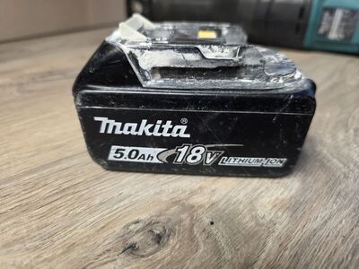 Makita aku 5.0ah 18V
