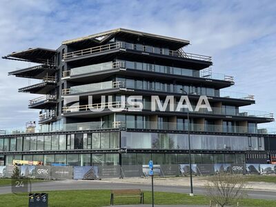 Lai 20: Esinduslik rõduga büroo, Pärnu südames.