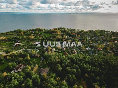 EHITUSLOAGA PRIVAATNE KRUNT MERE LÄHEDAL. KRUNT HOOLDATUD!