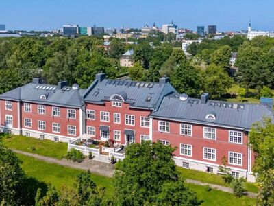 Suur kodu ajaloolises majas, 4 parkimiskohta!
