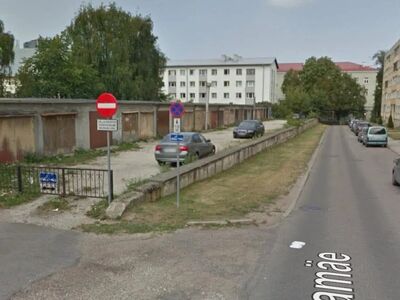Anda üürile kaks garaaži Liivamäel, Tallinnas (keskturu vahetus läheduses)