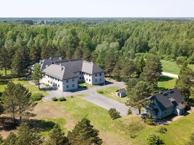 SUPERHIND!  Kaunid majad ja ilus kinnistu!