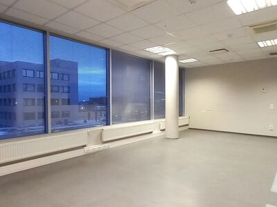 Üürile anda büroo, 125.5m2, Väike- Paala 1!