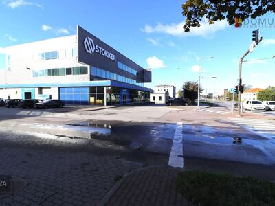 Büroopind Peterburi tee ääres!