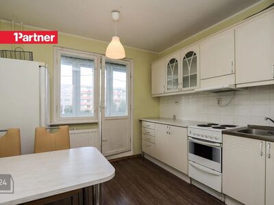 Anda üürile kahetoaline korter Lasnamäel!

Korteri koosseisu kuulub avar esik, köök, millest on
