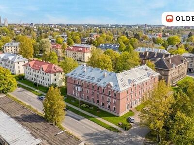 RENOVEERITUD MAJA AVAR  KÕRGED LAED