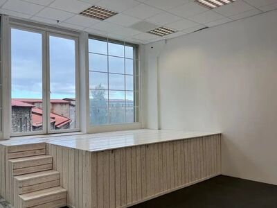 Avar büroopind Pärnu maanteel, tasuta parkimine