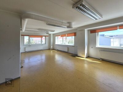 Äripinnad kesklinna büroohoone 2.korrusel