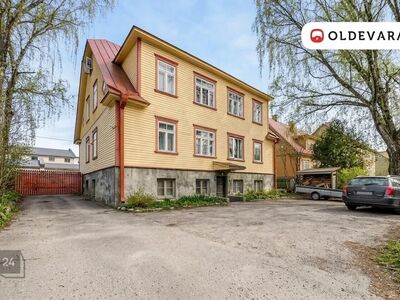 Sisehoovi parkimiskohaga ja renoveeritud