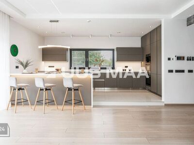 A-KLASSI ELAMU  SAUNAMAJA  ABIHOONE  4317 M² KINNISTU