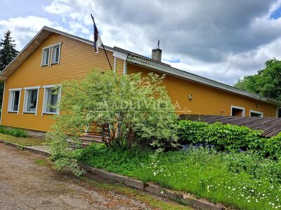 Suur maja eluks ja äriks,  Tartust 18km
