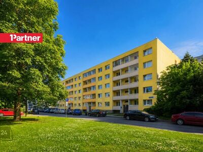 Hea asukohaga 2-toaline korter Väike-Õismäe südames!