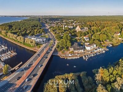 Eriline kinnistu Pirita südames vaiksel tupiktänaval