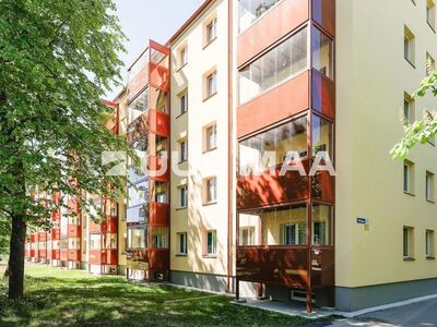 Eraldi tubadega nurgakorter renoveeritud majas. Rõdu, keldriboks