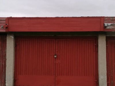 Sobib auto hoidmiseks,  hobigaraažiks, laoks.