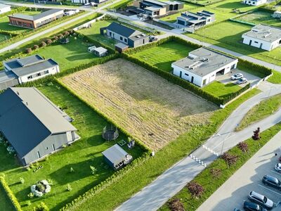 ELAMUMAA  SUUREPÄRASE ASUKOHAGA ALLIKU KÜLAS